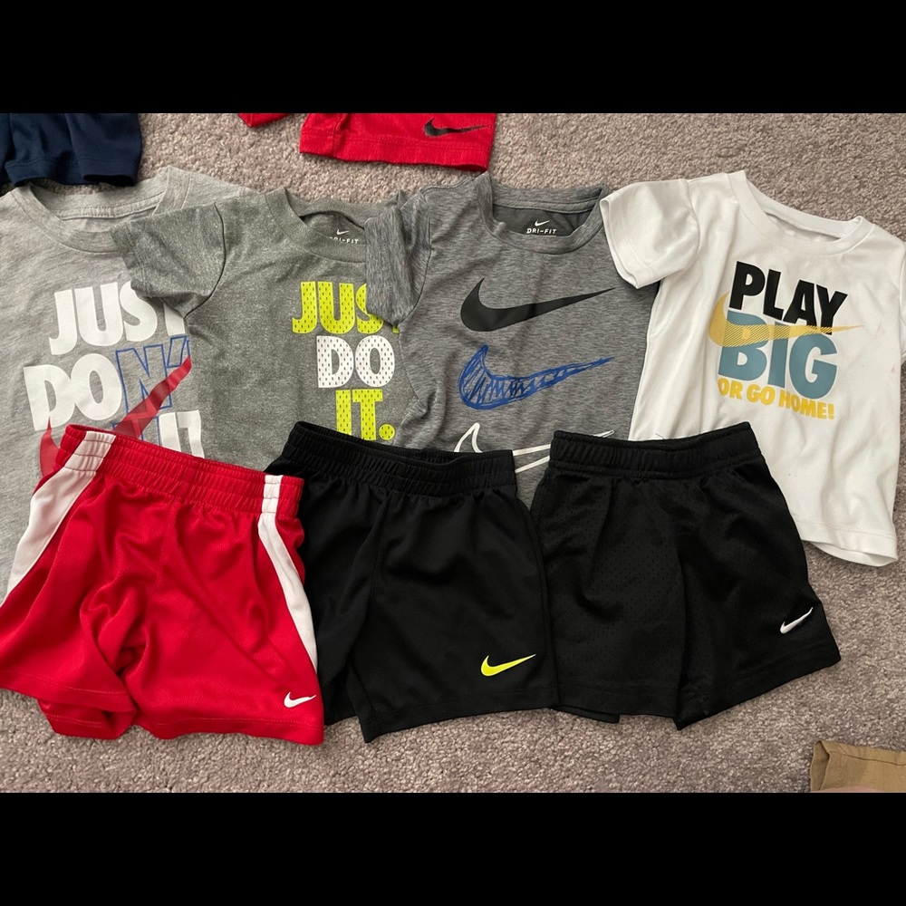 24M 2T Nike Sets